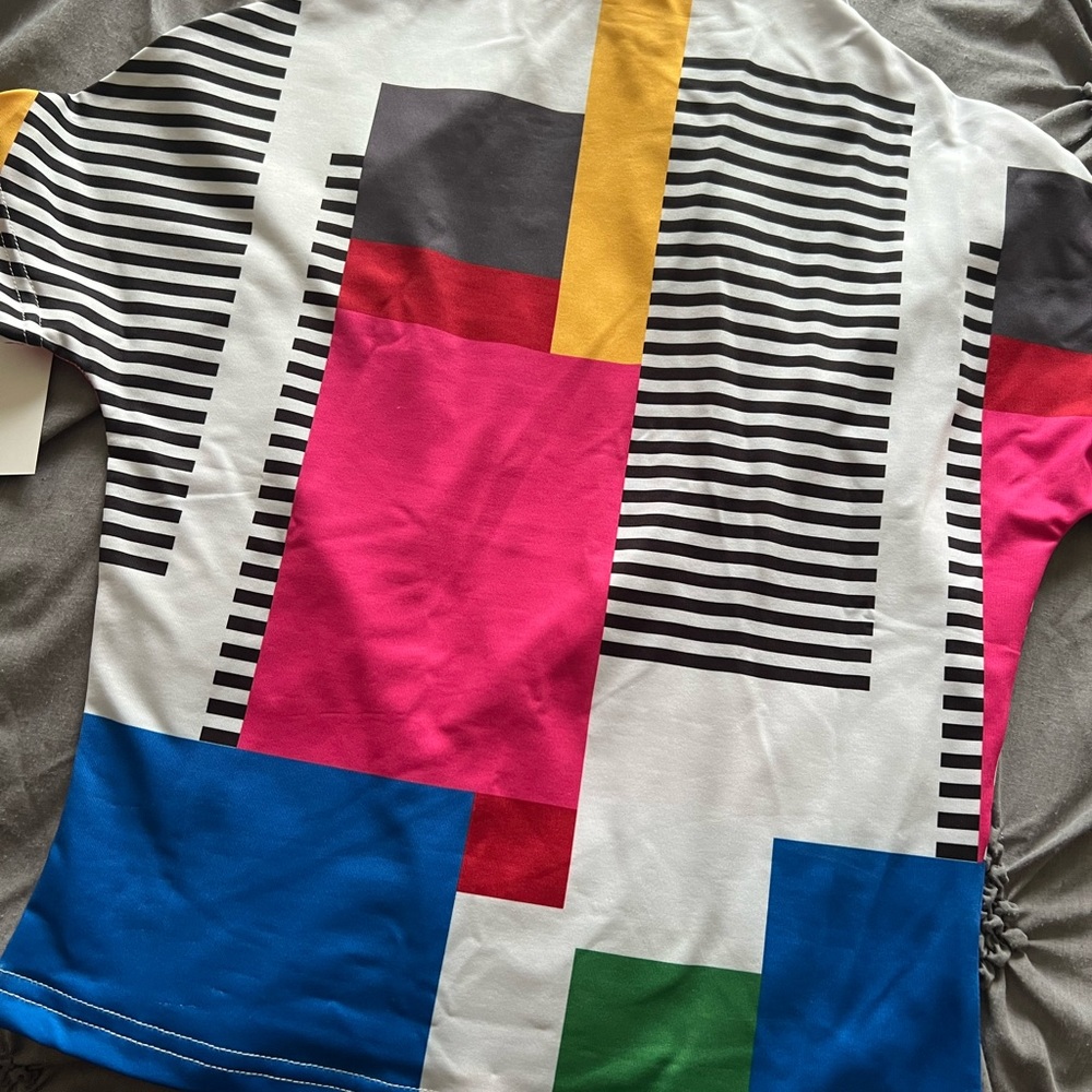 Color block top - Picture 2 of 4